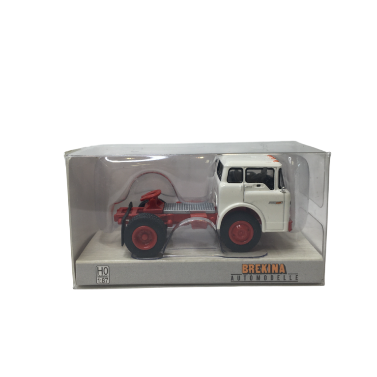 Tracteur Ford Séries C, blanc et rouge, 1970 - BREKINA 86326 - HO 1/87 Tracteur Ford Séries C, blanc et rouge, 1970 - BREKINA 86326 - HO 1/87