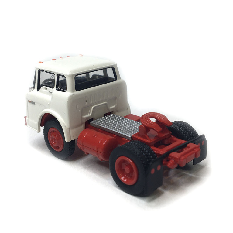 Tracteur Ford Séries C, blanc et rouge, 1970 - BREKINA 86326 - HO 1/87 Tracteur Ford Séries C, blanc et rouge, 1970 - BREKINA 86326 - HO 1/87