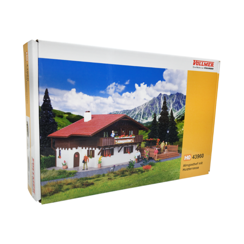 Auberge alpine avec terrasse en bois - VOLLMER 43960 - HO-1/87