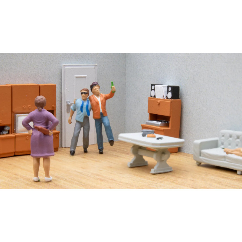Set Modélisme Noch 15560 - Scènes Aux Toilettes Avec 5 Figurines + Accessoires - Pour Réseau Ferroviaire Ou Diorama
