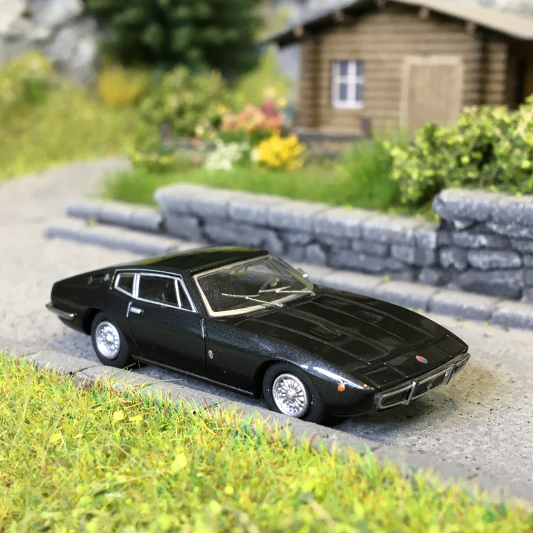 Maserati Ghibli coupé, marron, 1969 - Minichamps 870123024 - 1/87 Maserati Ghibli coupé, marron, 1969 - Minichamps 870123024 - 1/87