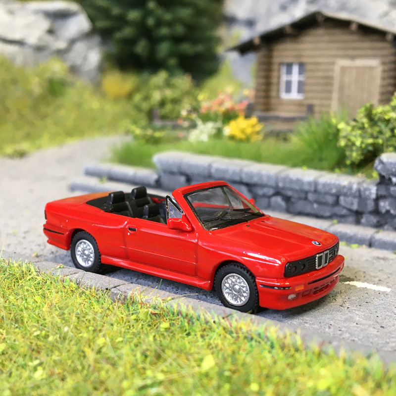 BMW M3 E30, cabriolet, rouge, 1988 - Minichamps 870020230 - 1/87 BMW M3 E30, cabriolet, rouge, 1988 - Minichamps 870020230 - 1/87