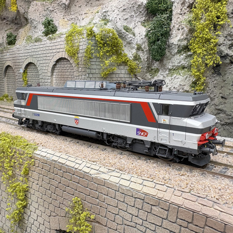 Locomotive électrique BB 15029, livrée Corail, Carmillon, SNCF, Ep. VI - LSMODELS 10493S - HO 1/87