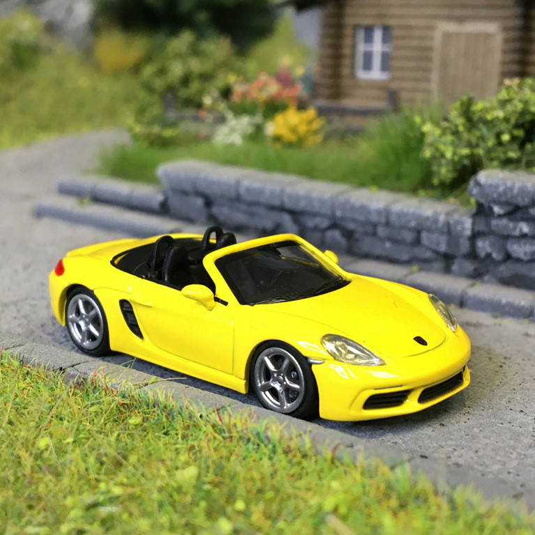 Porsche 718 Boxster, jaune, 2016 - MINICHAMPS 870 065132 - HO 1/87 Porsche 718 Boxster, jaune, 2016 - MINICHAMPS 870 065132 - HO 1/87
