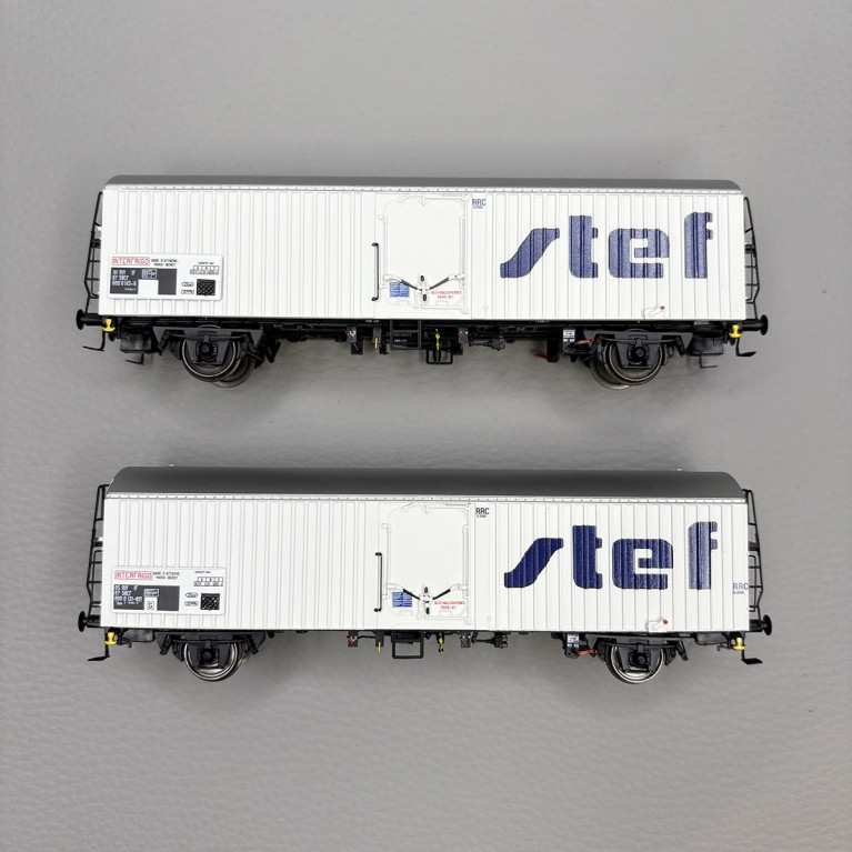 LSMODELS 30237 - 2 wagons frigorifiques type Ibes, logo STEF moderne, marquage UIC, SNCF LSMODELS 30237 - 2 wagons frigorifiques type Ibes, logo STEF moderne, marquage UIC, SNCF