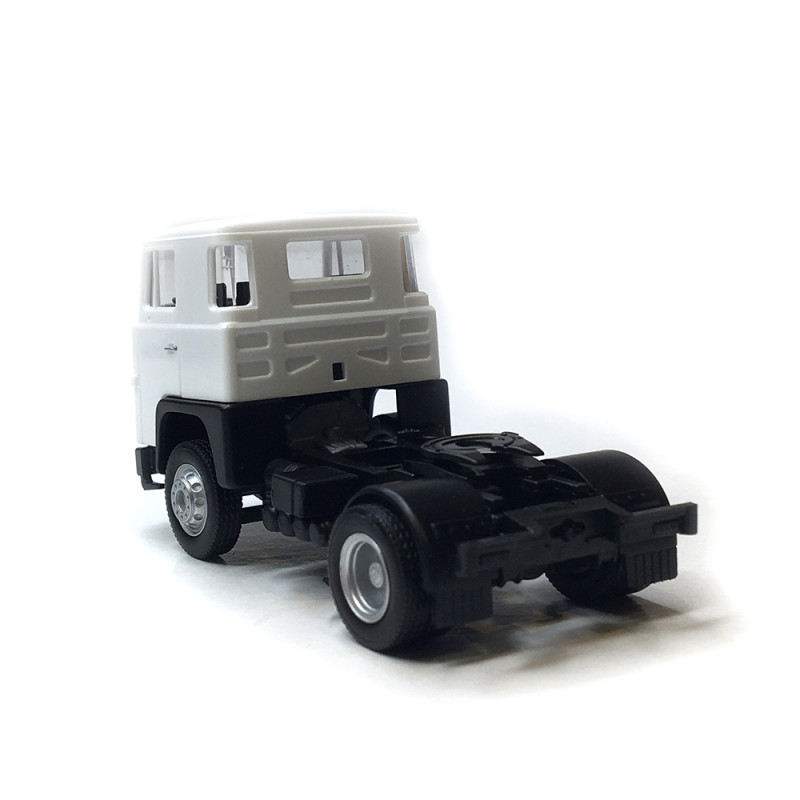 Tracteur Scania 141 2 essieux, blanc, 1977 - HERPA 318969-002 - HO 1/87 Tracteur Scania 141 2 essieux, blanc, 1977 - HERPA 318969-002 - HO 1/87