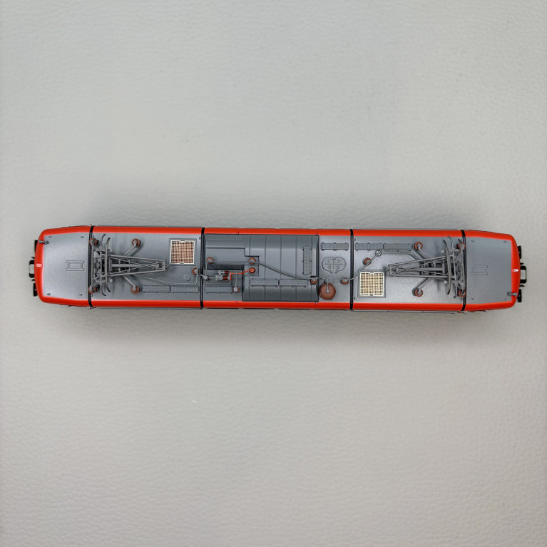 Locomotive électrique BR 151 035-3, DB - TRIX 25652 Locomotive électrique BR 151 035-3, DB - TRIX 25652