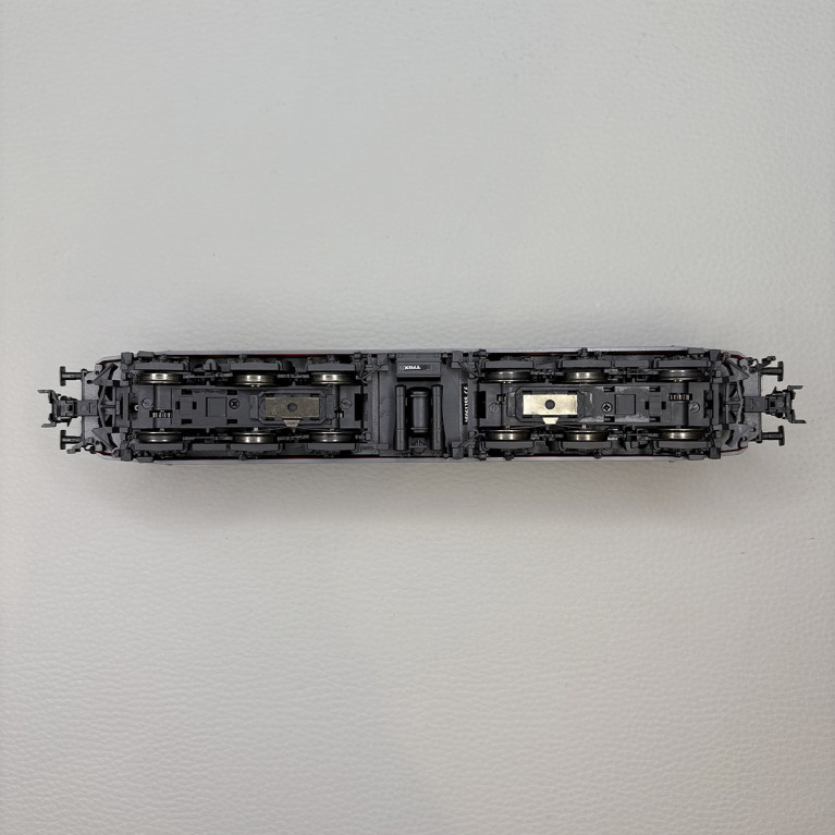 Locomotive électrique BR 151 035-3, DB - TRIX 25652 Locomotive électrique BR 151 035-3, DB - TRIX 25652