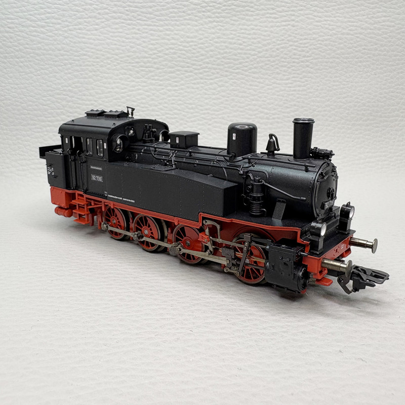 Locomotive à vapeur BR 92 739, "Dampflok-Erlebniswelt", DB - TRIX 22993 Locomotive à vapeur BR 92 739, "Dampflok-Erlebniswelt", DB - TRIX 22993