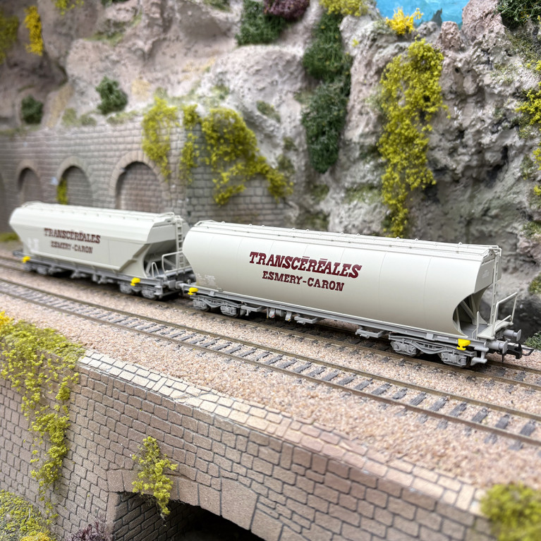 2 wagons trémies Transcéréales, "Esmery-Caron, SNCF, Ep. IV - JOUEF HJ6314 - HO 1/87 2 wagons trémies Transcéréales, "Esmery-Caron, SNCF, Ep. IV - JOUEF HJ6314 - HO 1/87