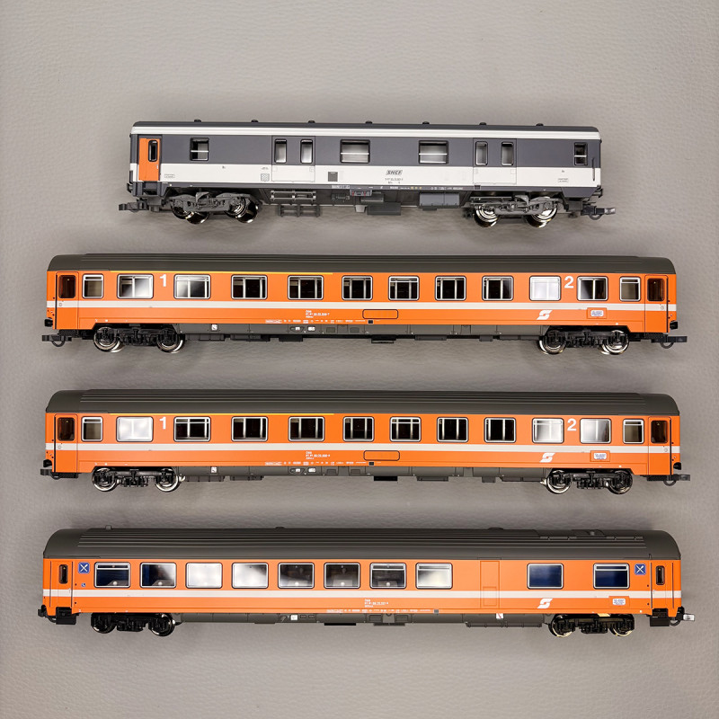 Rame de 4 voitures "Arlberg-Express", Restaurant, ÖBB / SNCF - ROCO 6200077 Rame de 4 voitures "Arlberg-Express", Restaurant, ÖBB / SNCF - ROCO 6200077