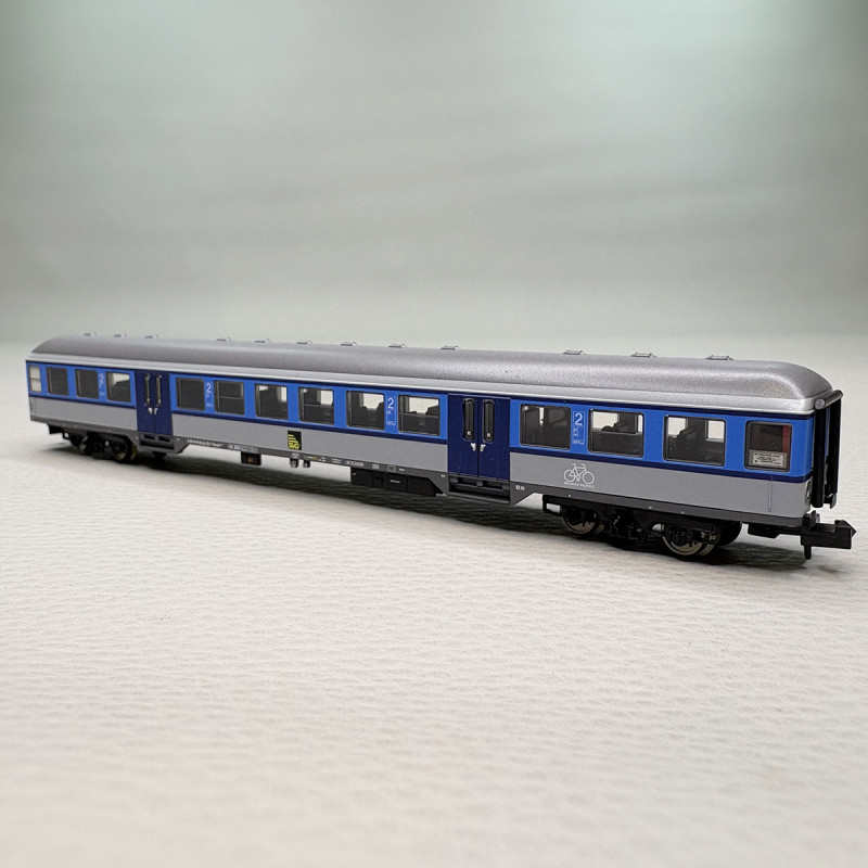 Voiture de banlieu type Bnrdz 451, 2 CL, SVG - MINITRIX 18553