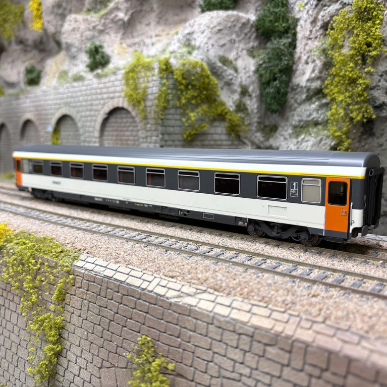 Voiture Eurofima, VSE, A9u, livrée Corail, logo Nouille, SNCF, Ep. IV - LSMODELS 40355 - HO 1/87