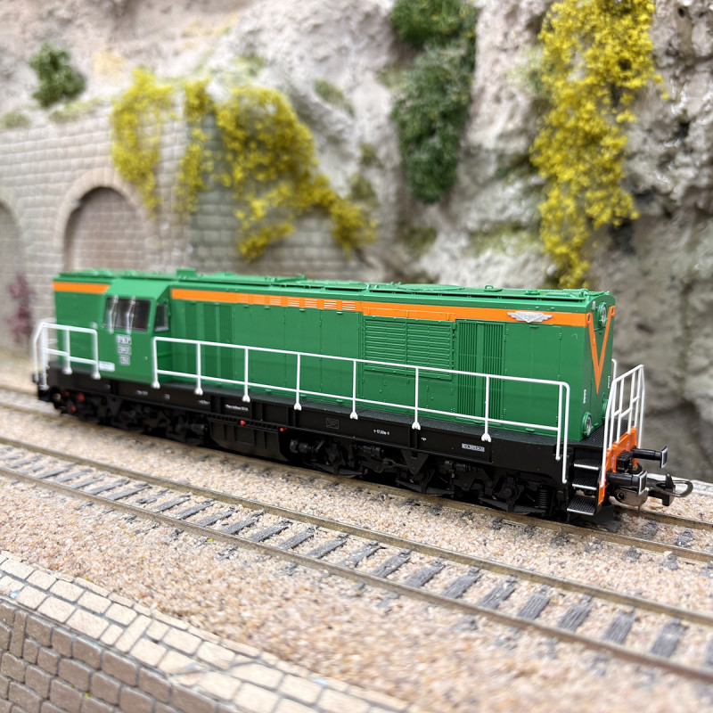 Locomotive diesel SM31-150, type 411D, PKP, Ep. V, digital son - PIKO 52311 - HO 1/87