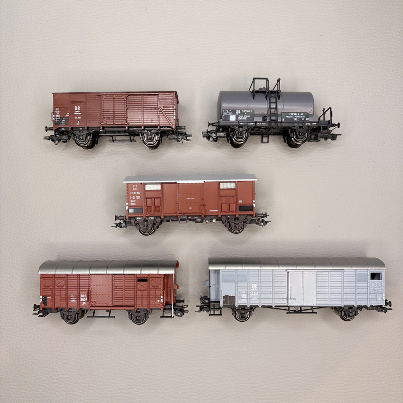 5 wagons de marchandises différents, CFF / FS / DB - MARKLIN 46575