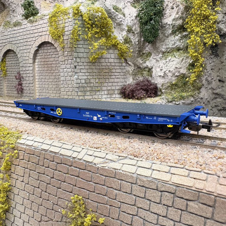 Wagon plat de type 401Zb, transport charge lourde, PKP, Ep. VI - PIKO 58420 - HO 1/87