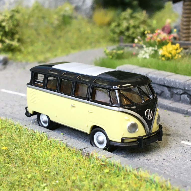 Volkswagen T1b Samba, noir et beige, 1960 - Brekina 31851 - HO 1/87