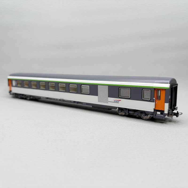 VOITURE 3 ESSIEUX MIXTE 3ème cl FOURGON SNCF