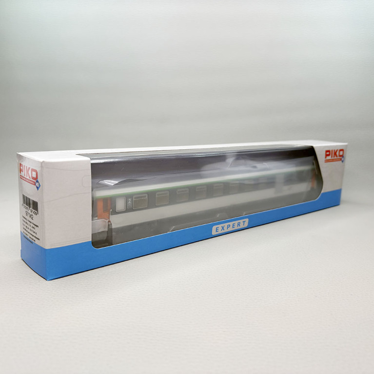 PIKO 97142 - Voiture voyageur, B6Du, mixte 2CL / fourgon, livrée Corail, logo Casquette, SNCF