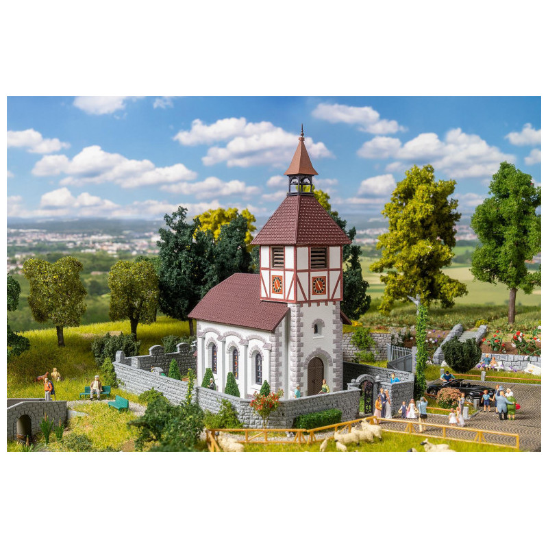 L'église du village avec son cimetière - Faller 130679 - HO 1/87