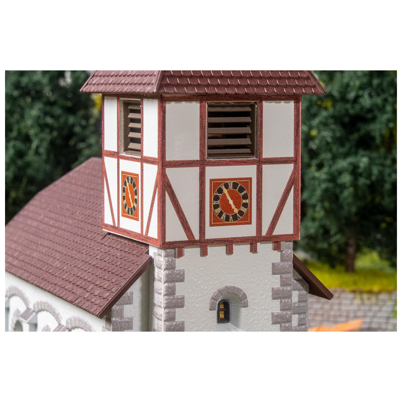 L'église du village avec son cimetière - Faller 130679 - HO 1/87