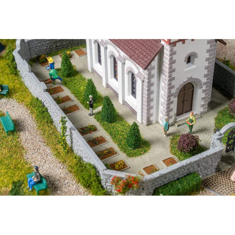 L'église du village avec son cimetière - Faller 130679 - HO 1/87