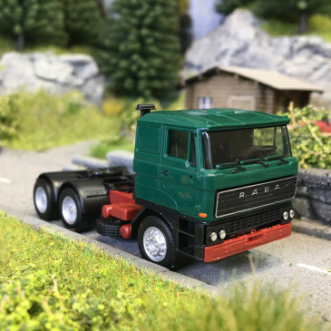 Tracteur rigide RABA, 3 essieux (6x4), vert mousse - HERPA 317399-002 - HO 1/87