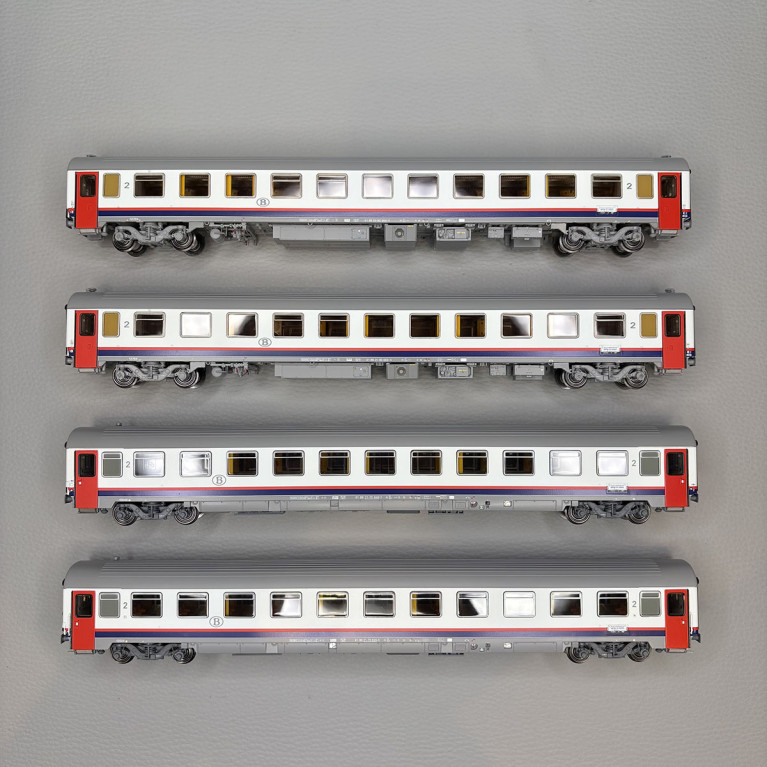Rame EC91 Vauban, ligne Bruxelle - Milan, 8 éléments, SNCB / SBB - LSMODELS MW2102