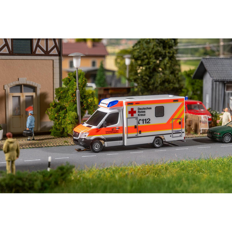 Mercedes Benz Sprinter Ambulance DRK, car system - FALLER 161445 - HO 1/87