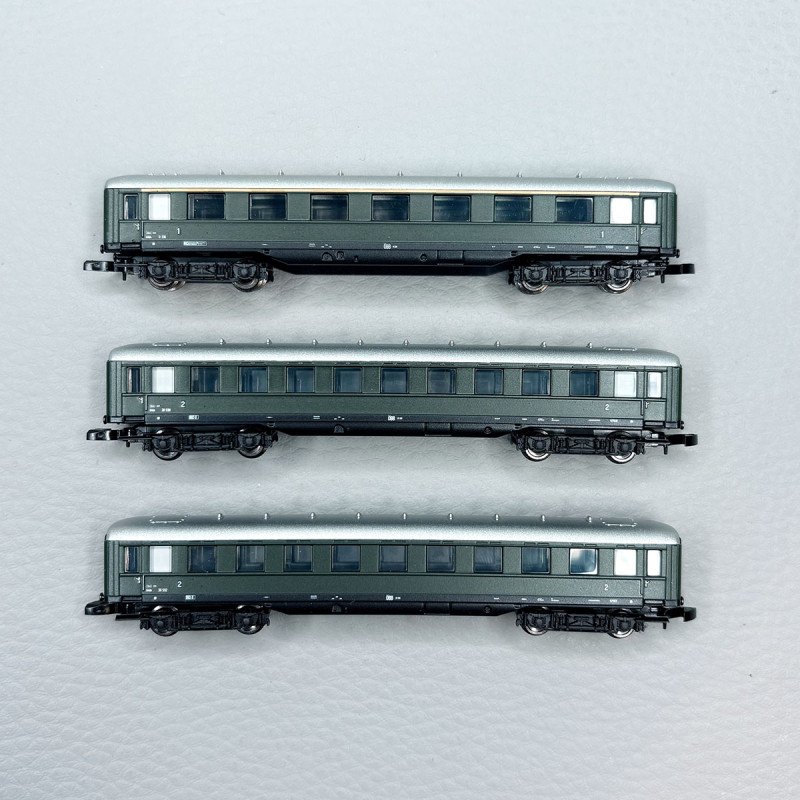 3 voitures voyageurs grandes lignes, version vert foncé, ÖBB - MARKLIN 87107