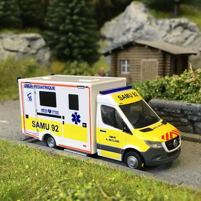 Miniature PERFEX 1/43 Mercedes Sprinter SAMU 77 – Jaune Fluo, Véhicule De Secours