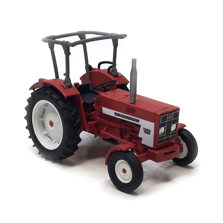 Tracteur Mc-Cormick INTERNATIONAL HI 654 avec arceau de sécurité, 1972 - REE CB180 - HO 1/87