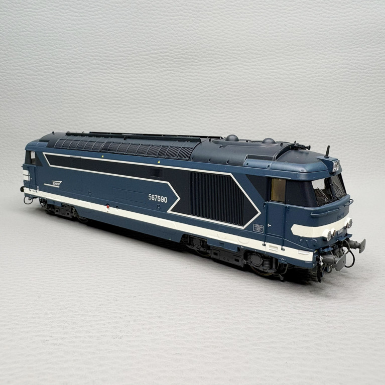 REE MB-250SAC - Locomotive diesel  BB 67590, bleue, logo Casquette et Carmillon, SNCF