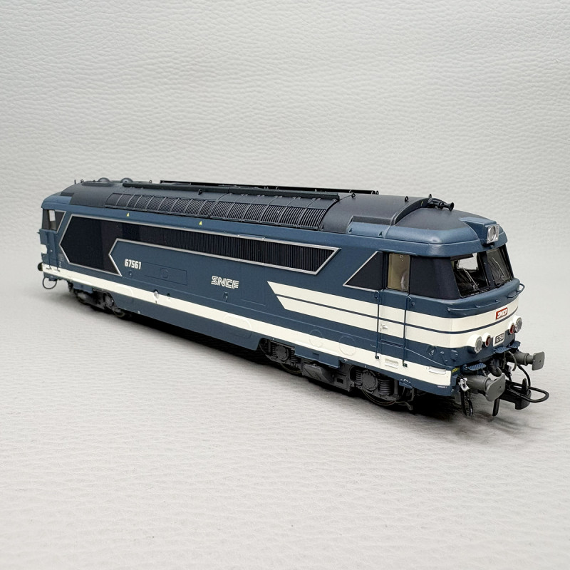 REE MB-249S - Locomotive diesel  BB 67561, bleue, logo Nouille, Marseille, SNCF