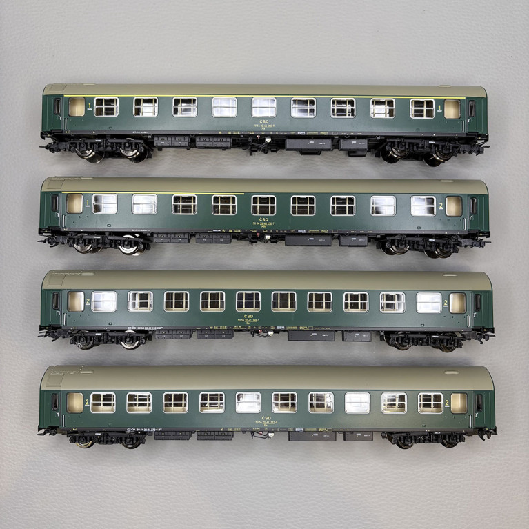 Train vapeur locomotive Albatros et 4 voitures "Musé", ZSR/CD- MARKLIN 26498