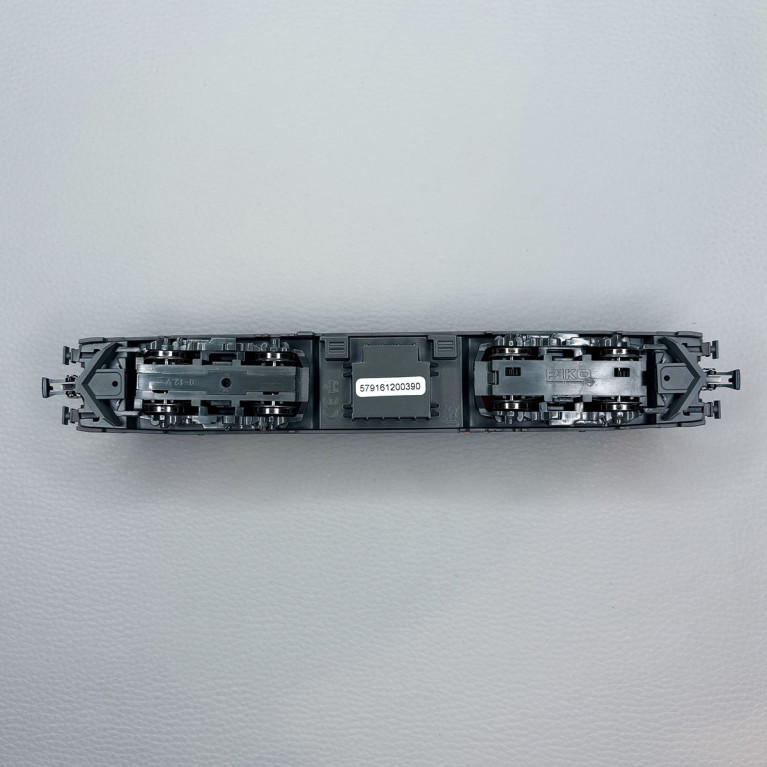 Locomotive Taurus 182 022-4 DB Ep VI -HO 1/87- PIKO 57916