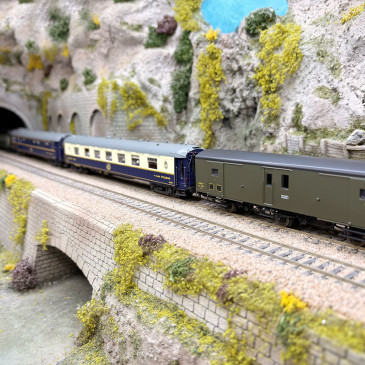 6 voitures OCEM RA, WR, WSP et fourgon "Le Mistral", SNCF, Ep. III - LSMODELS MW1002 - HO 1/87