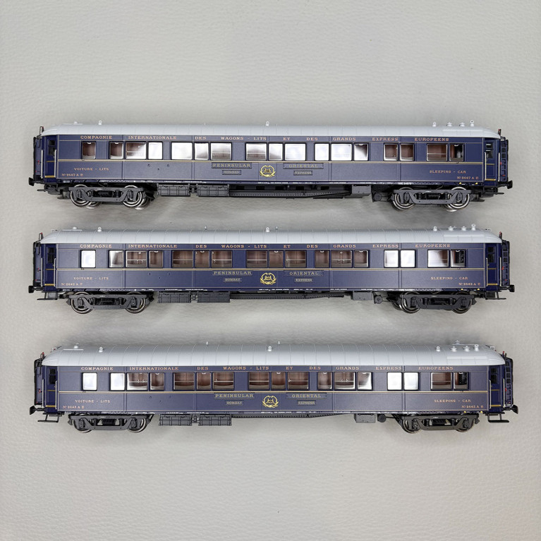 3 voitures WL S2, livrée 1922, "Bombay Express", avec éclairage, CIWL - LSMODELS MW1006/1