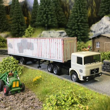 Semi-remorque porte conteneur, MAN F8 DB - HERPA 320283 - HO 1/87