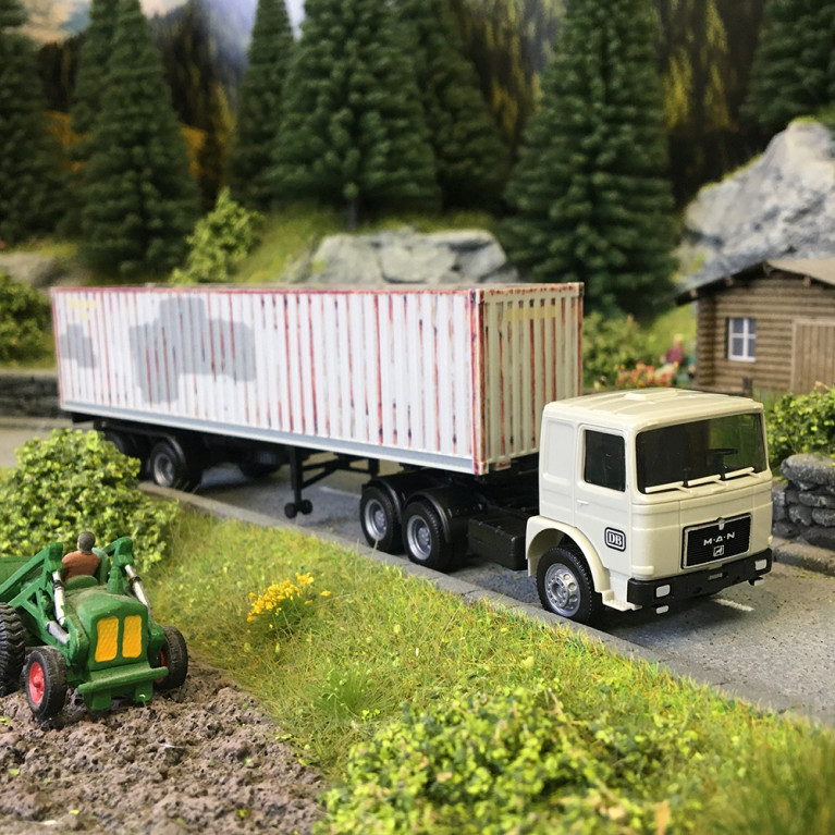 Semi-remorque porte conteneur, MAN F8 DB - HERPA 320283 - HO 1/87