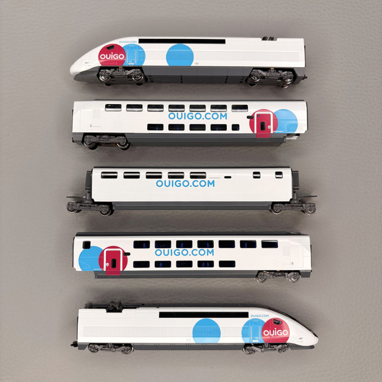 TGV  "Ouigo", rame N°807, 5 éléments dont BAR (France / Espagne), SNCF  - KATO 10-2117