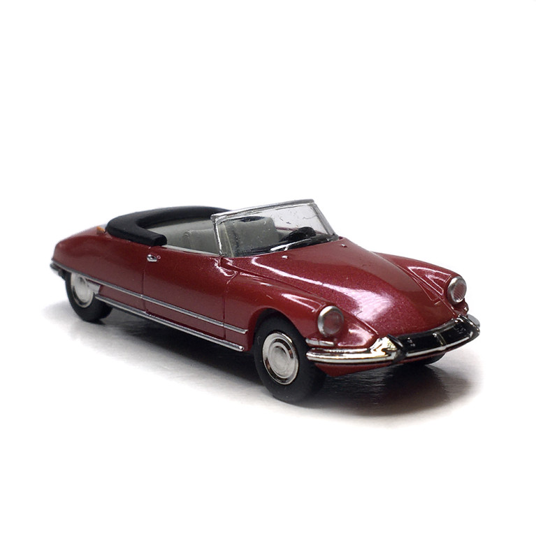 Citroën DS 19 cabriolet ouvert, rouge rubis, 1963 - SAI 7808 - HO 1/87