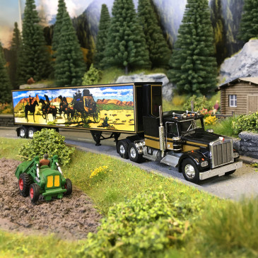 Semi remorque tôlé, Kenworth W900, noir/or, décoré, 1977 - BREKINA 86255 - HO 1/87