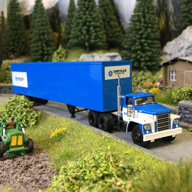 Semi remorque tôlé, Dodge LCF CT 900, Chrysler, 1960 - BREKINA 86304 - HO 1/87