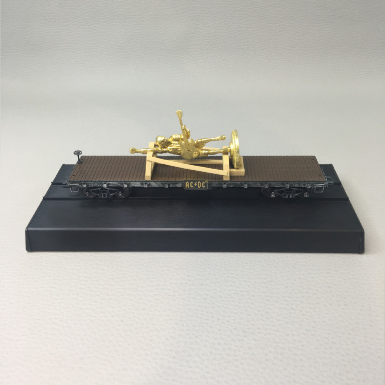 Wagon plat "Stiff Upper Lip", AC/DC - MARKLIN 48837 - HO 1/87