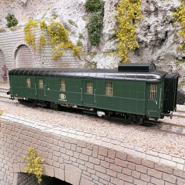 Fourgon à bagages type PW Ds RIC, court, SNCB, Ep. IVa - LSMODELS 92996 - HO 1/87