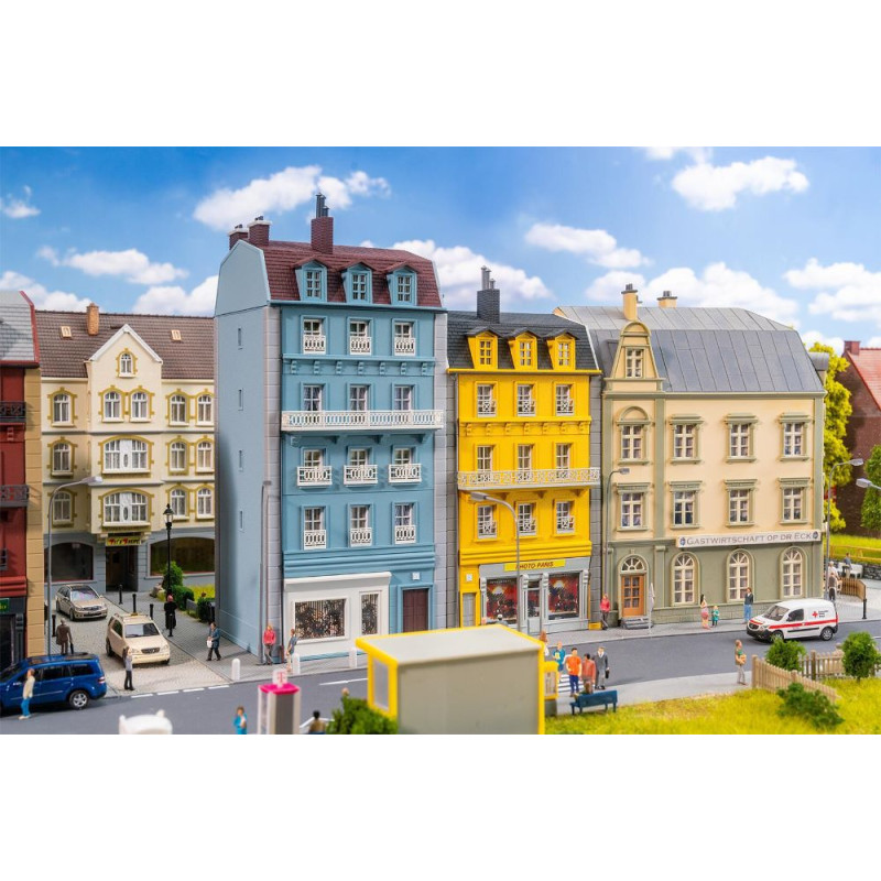 Ensemble de maisons de ville - Faller 130714 - HO 1/87