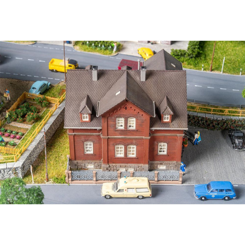 Maison de lotissement, Bergmannsplatz 2 - FALLER 130753 - HO 1/87