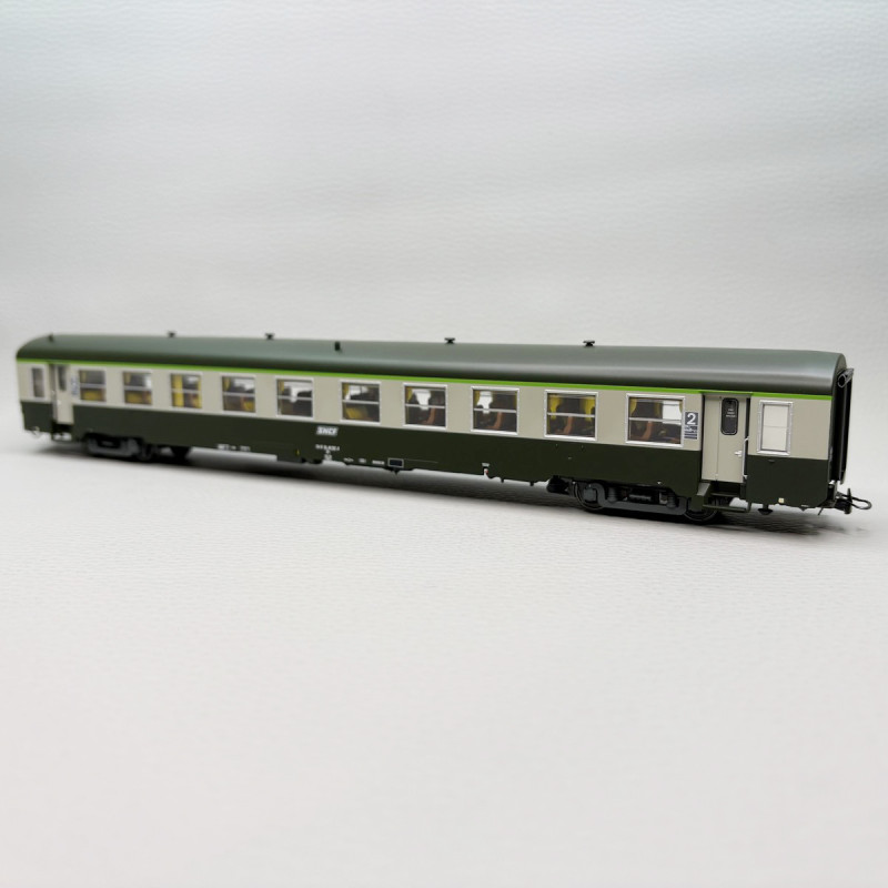 R37 42509 - Voiture USI, B10t, 2CL, Ouest, Batignolles, logo Encadré blanc, SNCF