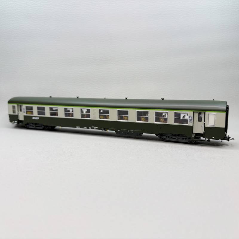 R37 42516 - Voiture USI, B10t, 2CL, Sud Est, Chambéry, Logo Nouille blanc, SNCF